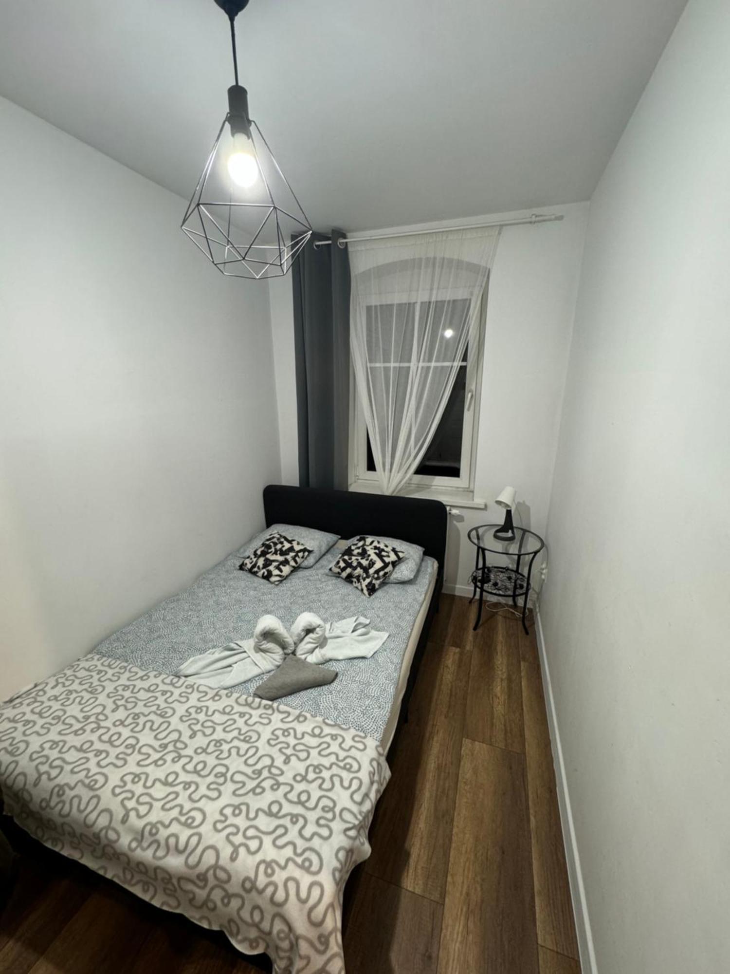 Fly Adventures- Dom Wedkarza Apartment Lesna Ngoại thất bức ảnh
